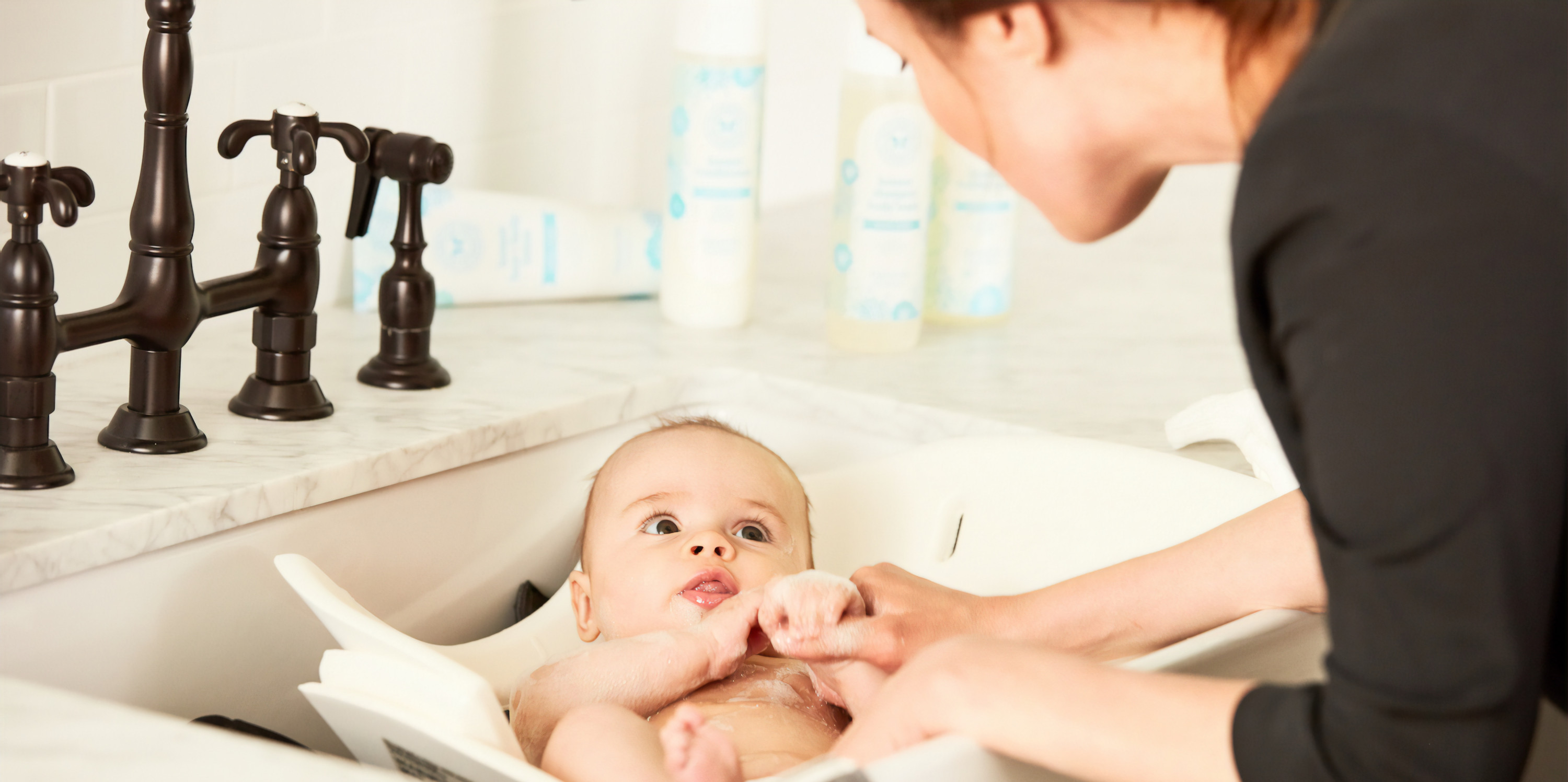 Jak umilić dziecku kąpiel? Zabawki do kąpieli